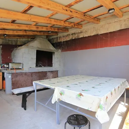 17645a شقة لوكفا روجوزنيكا